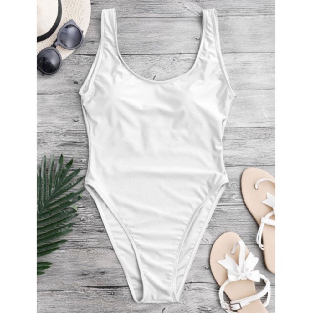 ZAFUL Padded one piece high leg swimsuit. Sz M